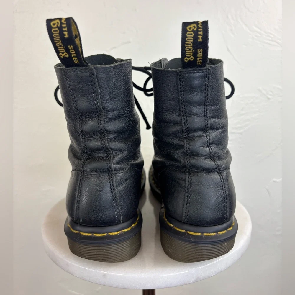 DR. MARTENS Women's‎ Leather Combat Boot Shoe Black Airway High Top Lace Ankle 7